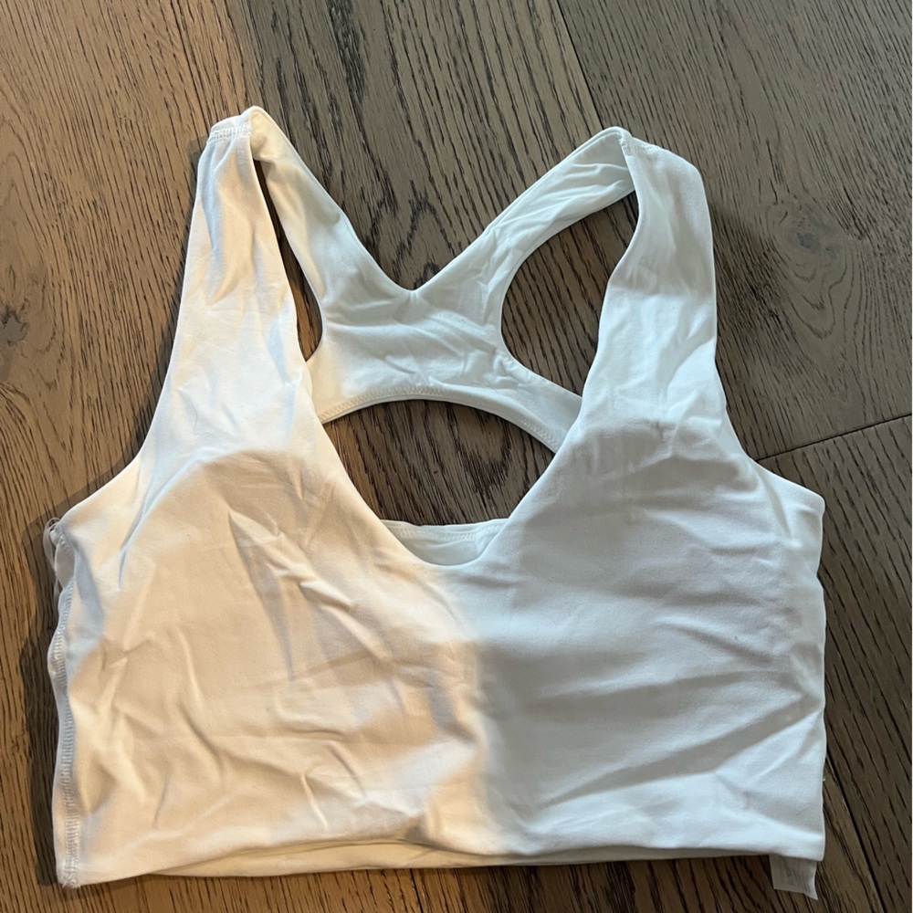 Lululemon Athletica bend this bra